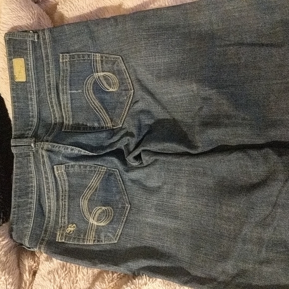 Jeans - Picture 3 of 4